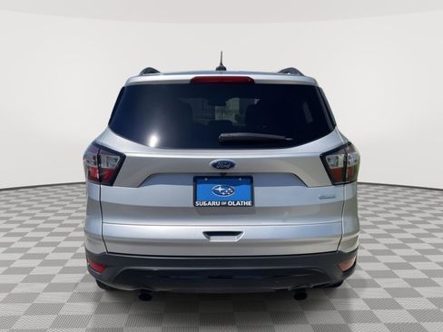 Used 2018 Ford Escape SE w/ SE Sport Appearance Package FWD image 11