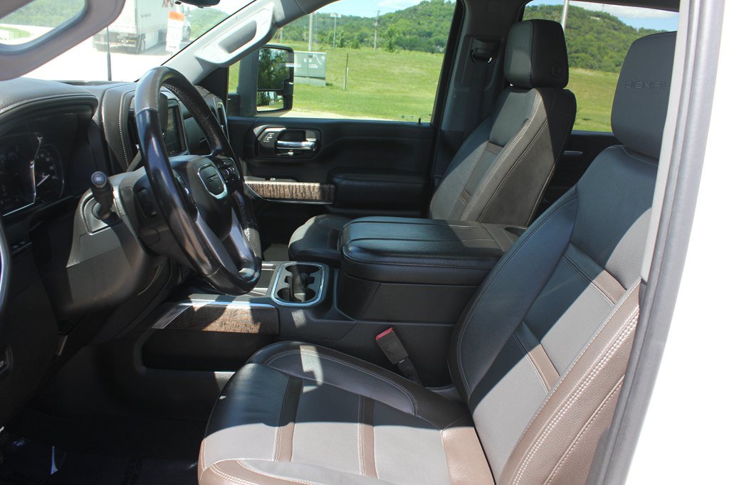 Used 2023 GMC Sierra 3500 Denali w/ Denali Ultimate Package AWD/4WD image 31