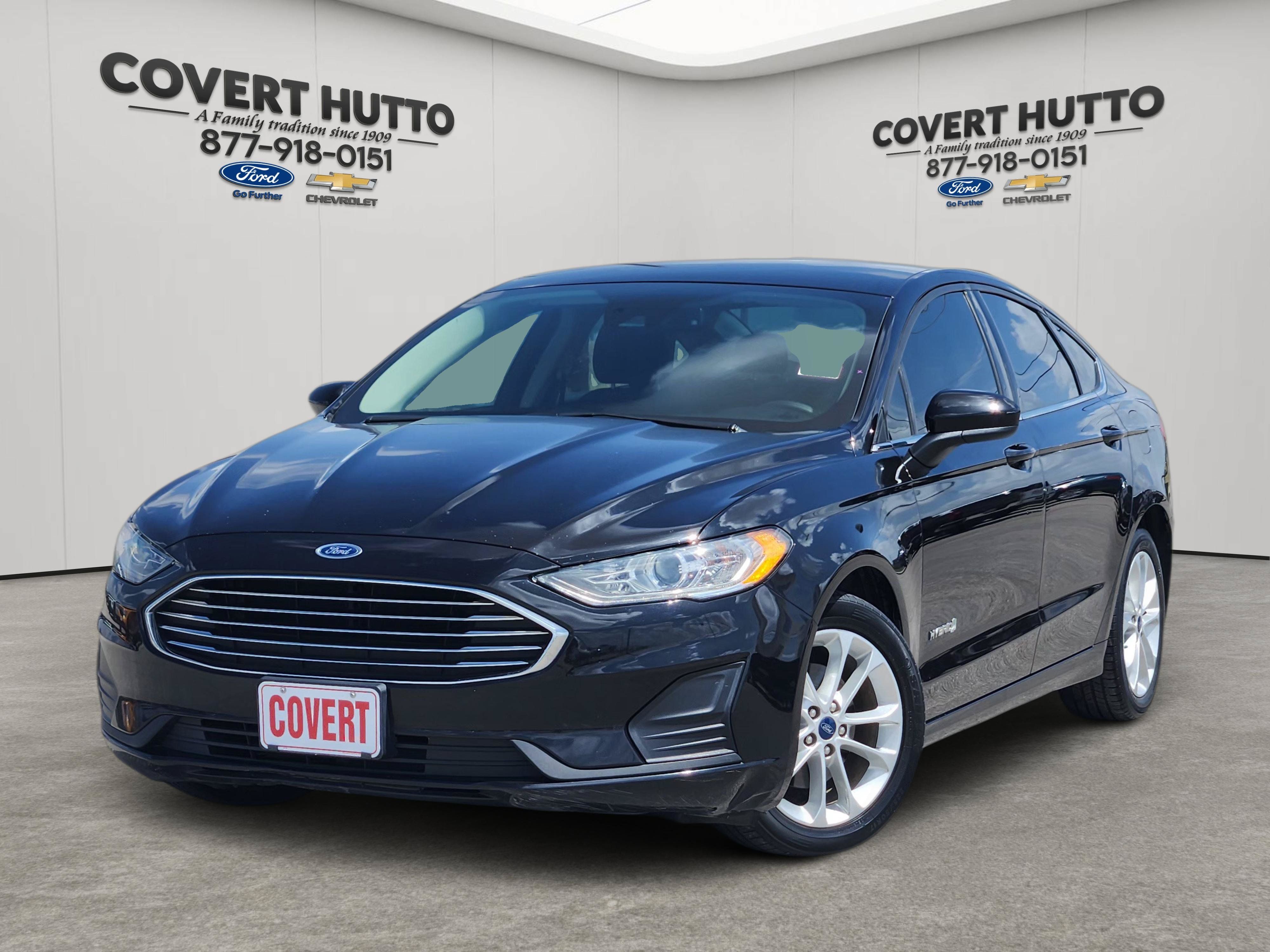 Used 2019 Ford Fusion SE FWD image 1