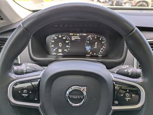 Used 2018 Volvo XC90 T6 Momentum image 40