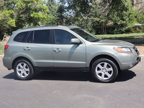 Used 2008 Hyundai Santa Fe SE AWD/4WD image 2