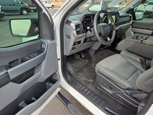 Used 2023 Ford F150 XLT image 12