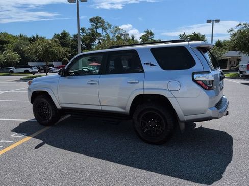 Certified 2023 Toyota 4Runner TRD Off-Road Premium w/ Moonroof Package AWD/4WD image 6