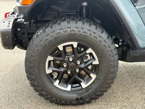 New 2026 Jeep Gladiator Rubicon AWD/4WD image 40