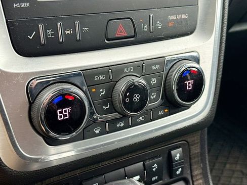 Used 2017 GMC Acadia Limited SLT image 18