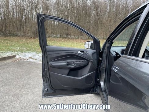 Used 2018 Ford Escape SEL image 12