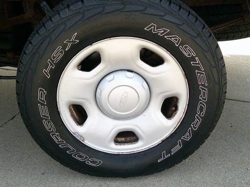 Used 2006 Ford F150 XL image 9