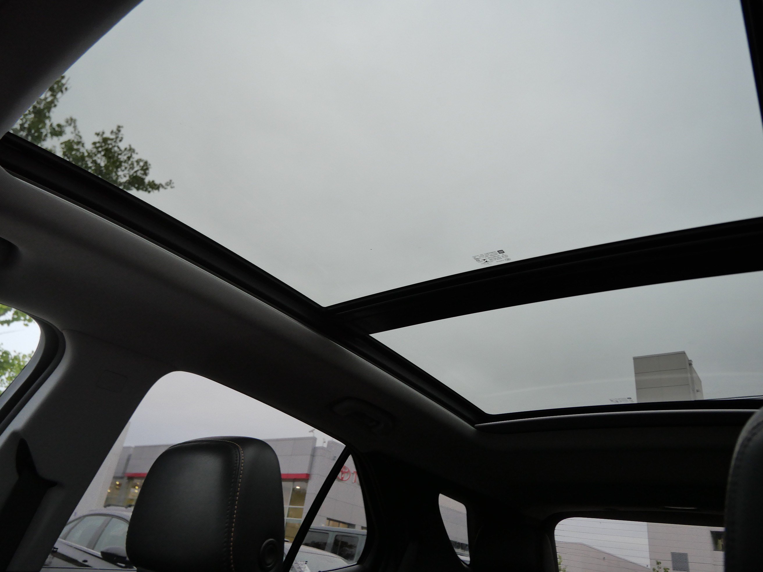 Used 2021 Chevrolet Equinox Premier AWD/4WD image 32