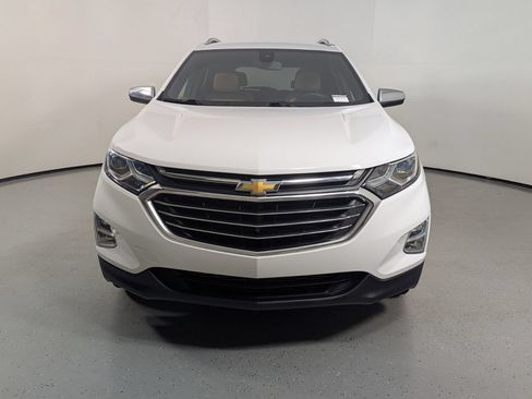 Used 2018 Chevrolet Equinox Premier FWD image 2