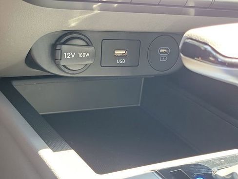 New 2026 Hyundai Elantra SE FWD image 13