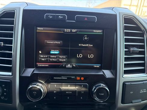 Used 2015 Ford F150 Lariat AWD/4WD image 17