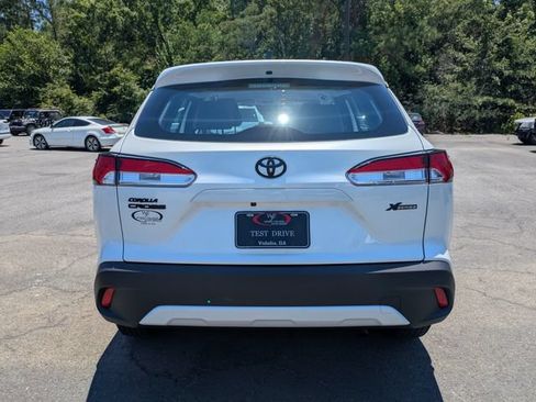 Used 2025 Toyota Corolla Cross L FWD image 5
