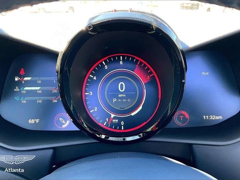 Used 2021 Aston Martin V8 Vantage Roadster image 17