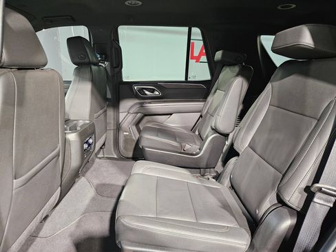 Used 2024 Chevrolet Tahoe Z71 w/ Luxury Package AWD/4WD image 37