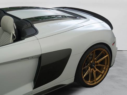 Used 2020 Audi R8 V10 w/ Carbon Exterior Package AWD/4WD image 45