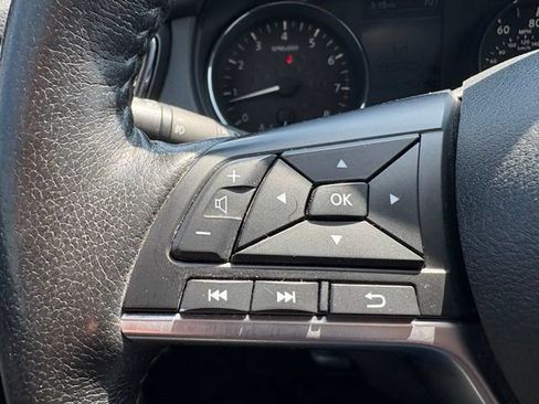 Used 2019 Nissan Rogue S AWD/4WD image 24
