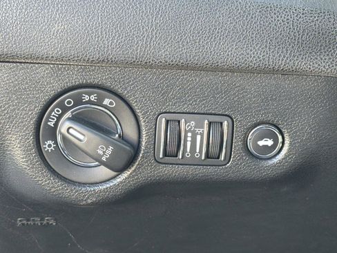 Used 2023 Chrysler 300 S image 16