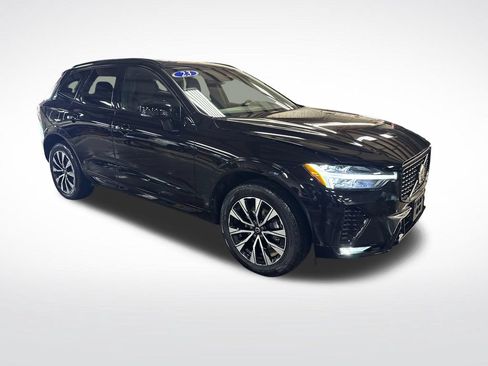 Used 2023 Volvo XC60 B5 Plus AWD/4WD image 8
