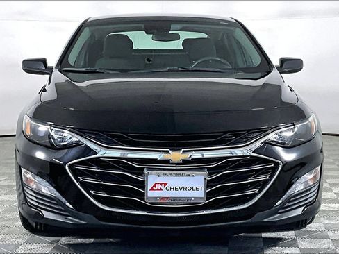 Used 2020 Chevrolet Malibu LT FWD image 2