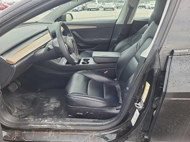 Used 2021 Tesla Model 3 Standard Range Plus RWD image 5