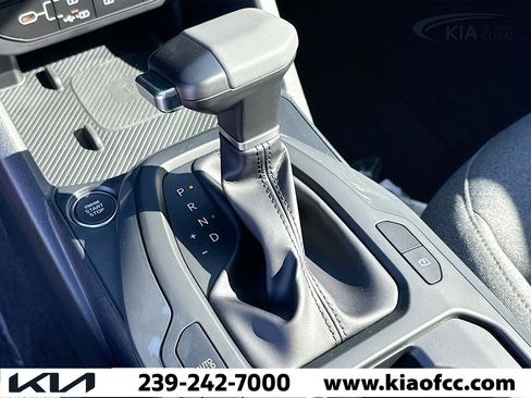 New 2025 Kia K4 EX image 25