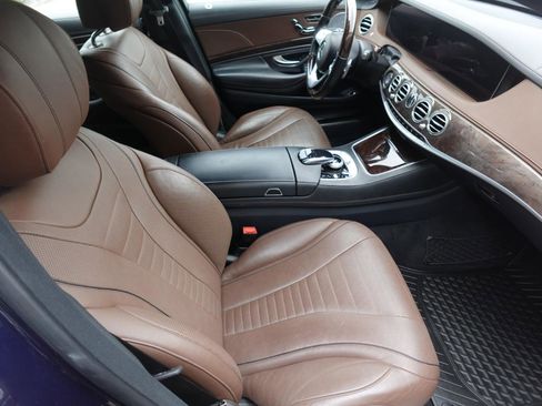 Used 2020 Mercedes-Benz S 560 Sedan image 9