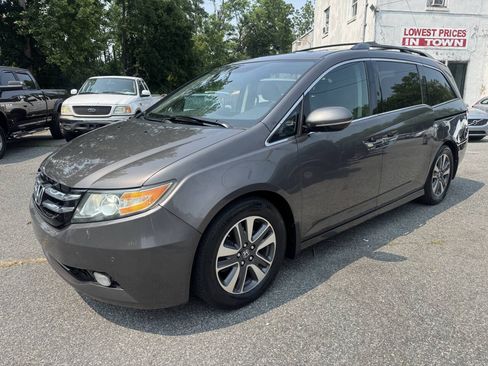 Used 2014 Honda Odyssey Touring image 4