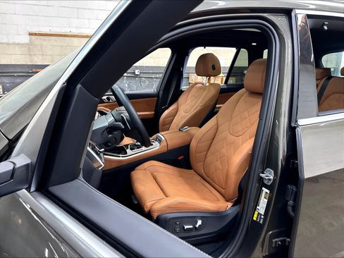 Used 2026 BMW X5 xDrive50e w/ Executive Package AWD/4WD image 27