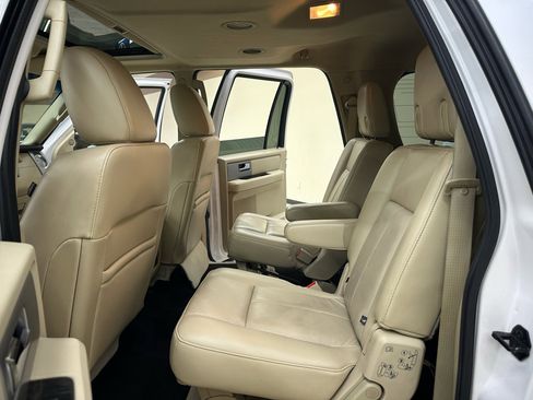 Used 2017 Ford Expedition EL Limited w/ Equipment Group 301A image 32
