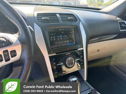 Used 2013 Ford Explorer Limited AWD/4WD image 19