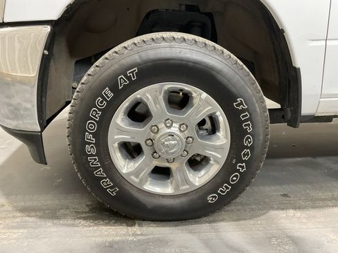 Used 2021 RAM 2500 Big Horn w/ Level 1 Equipment Group image 6