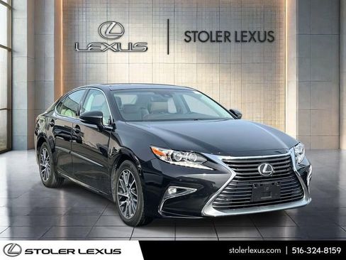 Used 2017 Lexus ES 350 w/ Luxury Package image 1