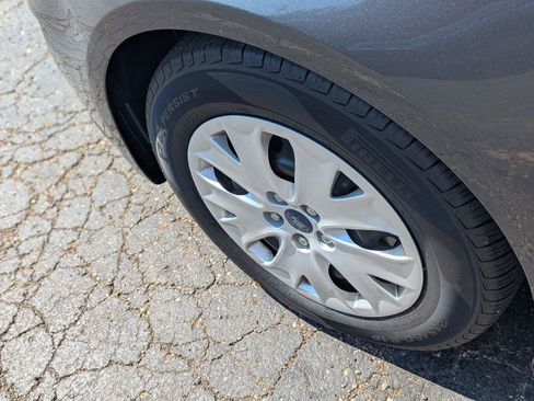 Used 2019 Ford Fusion S FWD image 28