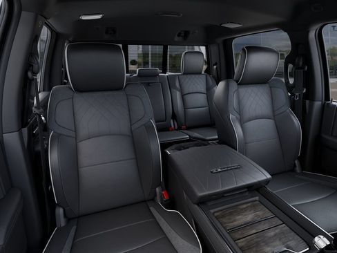 New 2026 RAM 3500 Limited AWD/4WD image 17