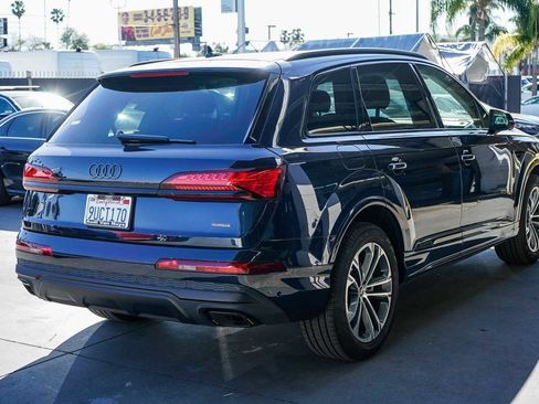 Used 2025 Audi Q7 2.0T Premium w/ Convenience Plus Package image 4