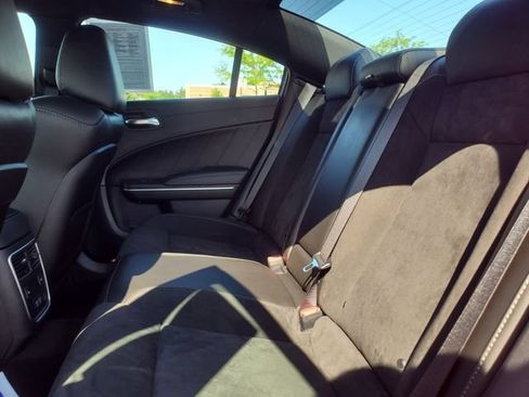 Used 2022 Dodge Charger Scat Pack RWD image 33