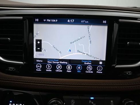 Used 2018 Chrysler Pacifica Limited FWD image 23