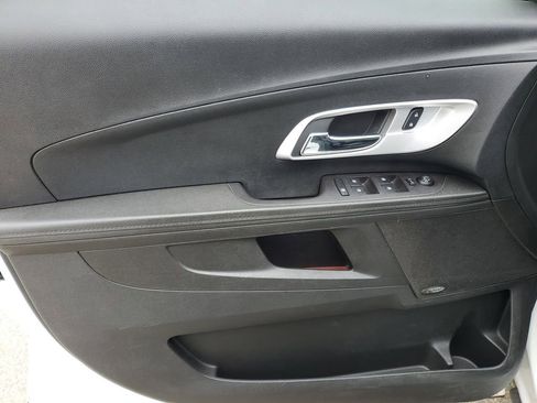 Used 2017 Chevrolet Equinox LT AWD/4WD image 22