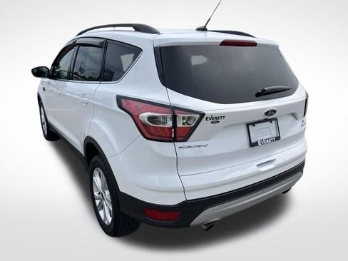 Used 2017 Ford Escape SE w/ Equipment Group 201A FWD image 7