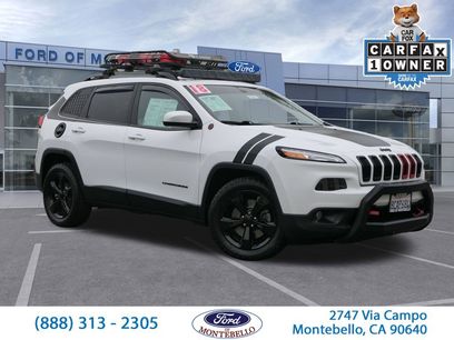 Used 2018 Jeep Cherokee Latitude w/ Altitude Package