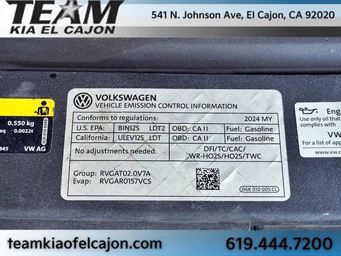 Used 2024 Volkswagen Atlas Cross Sport SE FWD image 33
