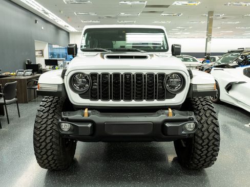 Used 2023 Jeep Wrangler Unlimited Rubicon 392 image 2
