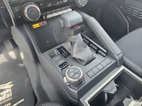 Used 2025 Toyota 4Runner TRD Off-Road image 19