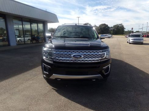 Used 2021 Ford Expedition Platinum AWD/4WD image 2