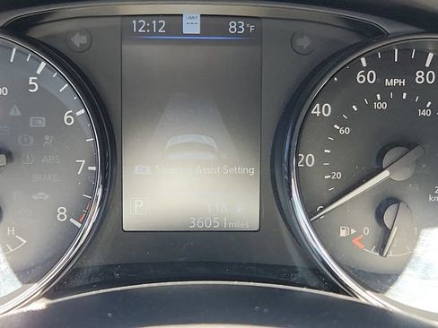 Used 2022 Nissan Rogue Sport SL AWD/4WD image 11