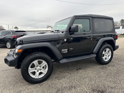 Used 2018 Jeep Wrangler Sport image 23