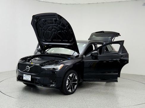 New 2026 Volvo XC60 B5 Plus w/ Protection Package Premier image 9