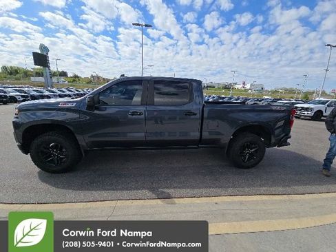 Used 2021 Chevrolet Silverado 1500 LT Trail Boss w/ Bed Protection Package AWD/4WD image 8