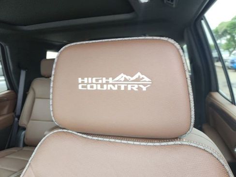 Used 2023 Chevrolet Tahoe High Country image 14
