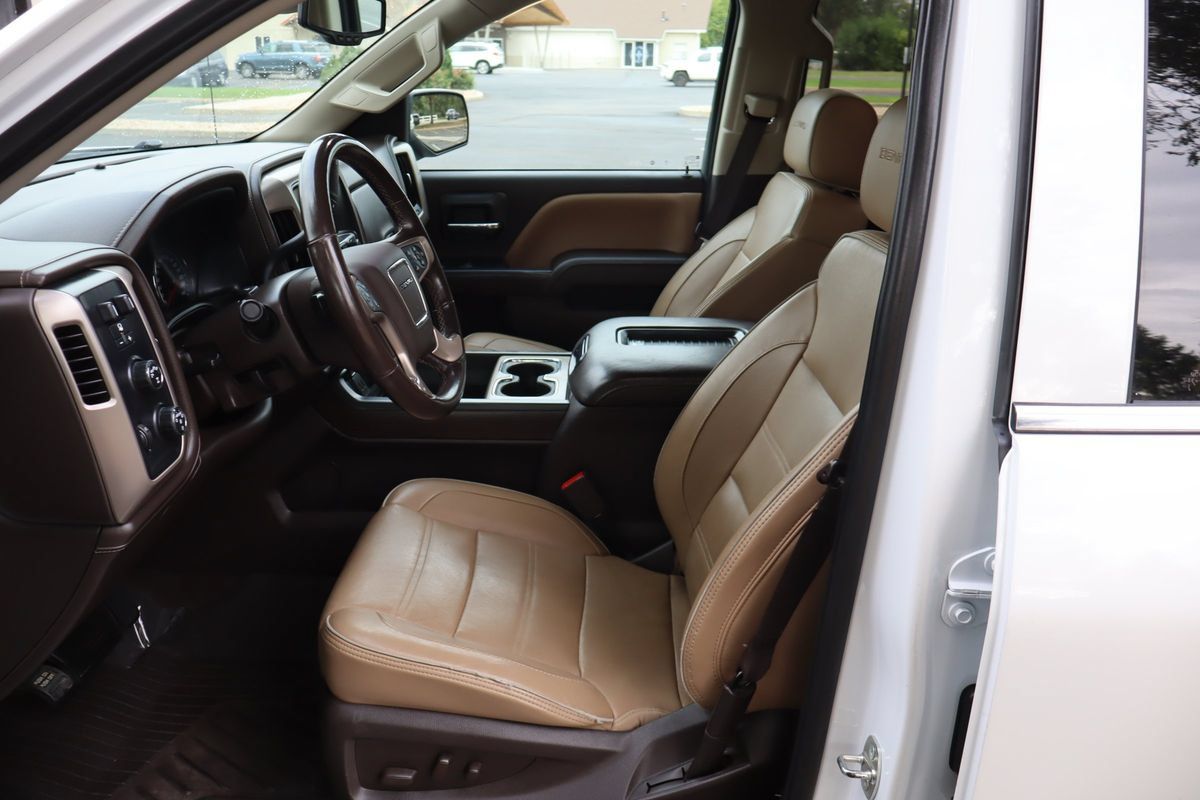 Used 2018 GMC Sierra 1500 Denali AWD/4WD image 19